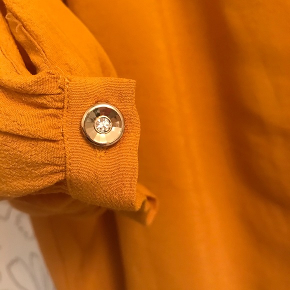 Beautiful mustard colour - Picture 3 of 3